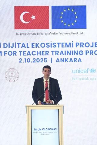 Bakan Tekin'den Kritik Açıklamalar: Türkiye’de Eğitimde Dijital Dönüşüm ve İnsan Hakları Vurgusu
