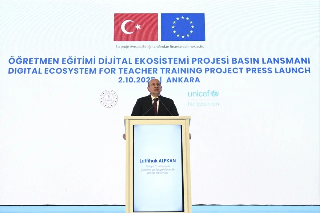 Bakan Tekin'den Kritik Açıklamalar: Türkiye’de Eğitimde Dijital Dönüşüm ve İnsan Hakları Vurgusu