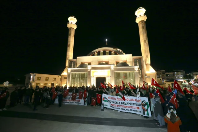 Kars'ta Gazze'ye Yardım Amacıyla Düzenlenen Büyük Yürüyüş