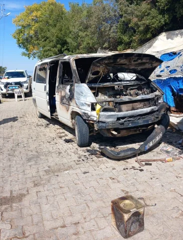 Isparta'da Kundaklama Şoku: Park Halindeki Araçlar Hedefte