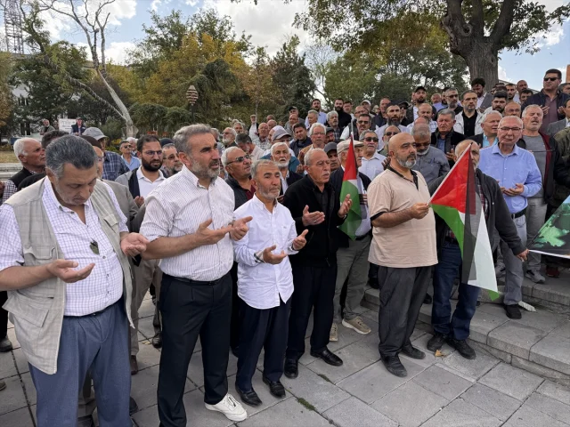 Aksaray'da Büyük Protesto: İsrail'in Filoya Saldırısı Tepki Topladı