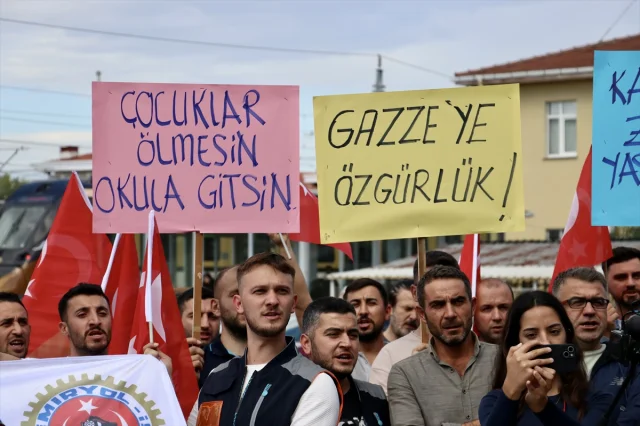 Sakarya'da İsrail'e Tepkiler Yükseliyor: Küresel Sumud Filosu'na Destek Sürüyor