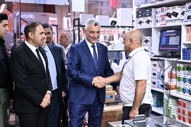 Ticaret Bakanı Ömer Bolat'tan İhracat Rekoru Açıklaması