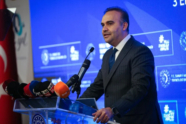 Bursa'da Açılan Yeni Teknoloji Merkezi Türkiye'yi Yüksek Teknoloji Ligine Taşıyor