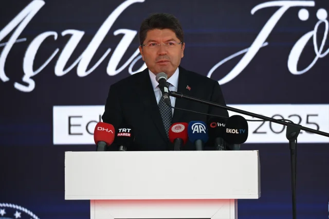 Edirne'de Özgün El Sanatları: Bakan Tunç'un Mesajı Merak Uyandırdı