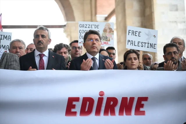 Edirne'de İsrail Protestosu: Adalet Bakanı Tunç'tan Sert Tepki