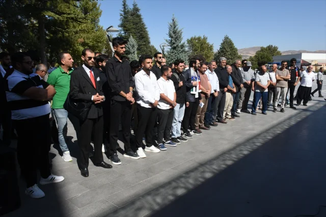 Malatya'da Duygusal Anlar: İsrail'in Filoyu Hedef Alması Protesto Edildi