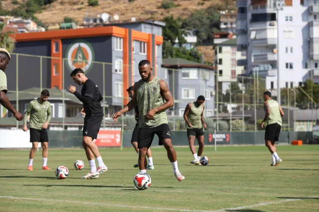 Alanyaspor Sahaya Hazır Asıl Mücadele Başlıyor