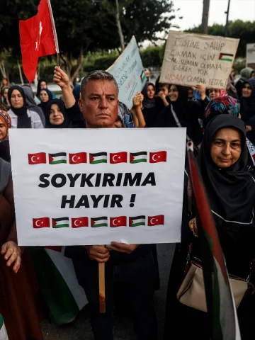 Mersin'deki Buluşma Gündemde: Filistin İçin Sürpriz Destek