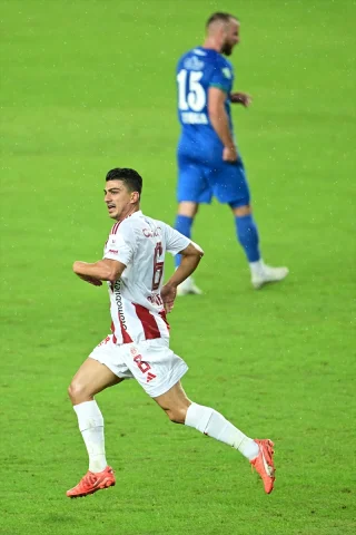 Antalyaspor ve Çaykur Rizespor Maçında Nefes Kesici Anlar