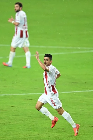 Antalyaspor ve Çaykur Rizespor Maçında Nefes Kesici Anlar