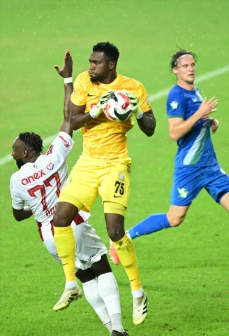 Antalyaspor ve Çaykur Rizespor Maçında Nefes Kesici Anlar