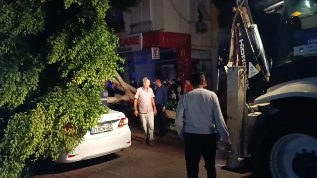 Antalya Demre'de Hortum ve Sağanak Felaketi