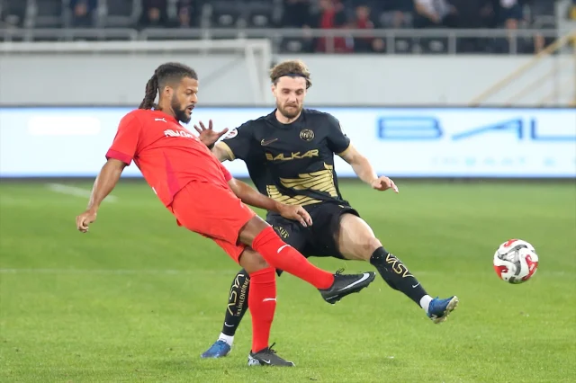 Trendyol 1. Lig'de Çorum FK'den Manisa FK'ya Ezici Galibiyet