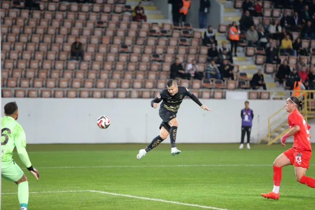 Trendyol 1. Lig'de Çorum FK'den Manisa FK'ya Ezici Galibiyet