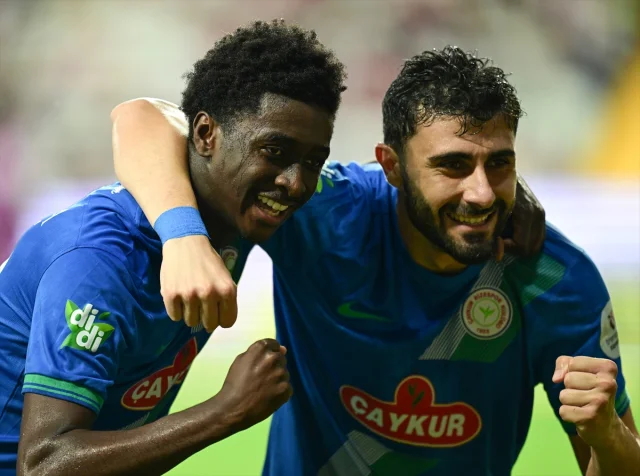 Antalyaspor ve Çaykur Rizespor Maçında Nefes Kesici Anlar