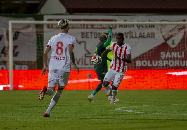 Bolu'da Futbol Şöleni: Esenler Erokspor Boluspor'u Geçti