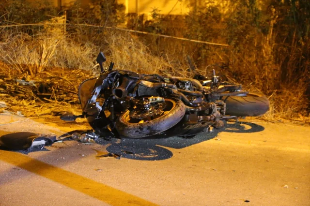 Hatay'da Motosiklet Kazası: Bir Kişi Hayatını Kaybetti, Bir Kişi Yoğun Bakımda