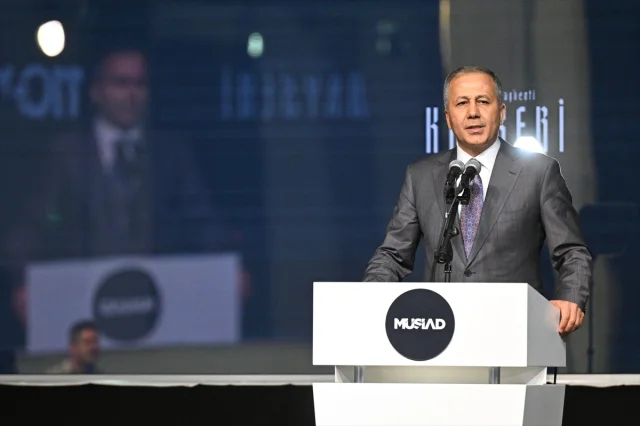 İçişleri Bakanı Yerlikaya'dan Gazze İçin Yardım Çağrısı