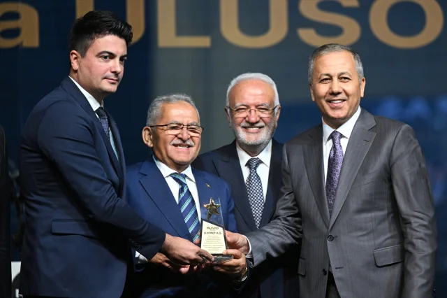 İçişleri Bakanı Yerlikaya'dan Gazze İçin Yardım Çağrısı