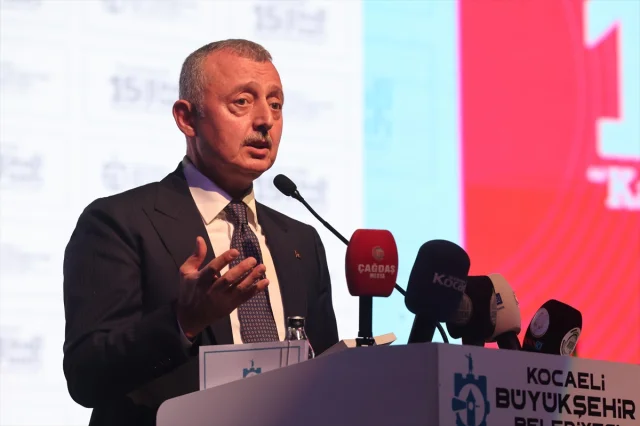 Kocaeli Kitap Fuarı'nda Müziğin Büyüleyici Etkisi