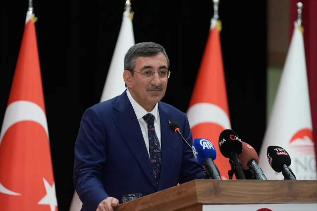 Cevdet Yılmaz'dan Teknoloji ve Eğitim Üzerine Çarpıcı Açıklamalar