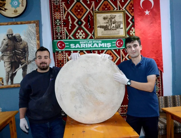 Kars'ta eşsiz tat: Gravyer peyniri sezonu açıldı