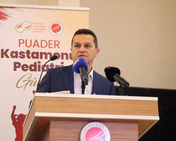 Kastamonu'da Pediatri Uzmanları Bir Araya Geldi: Çocuk Sağlığına Yeni Yaklaşımlar