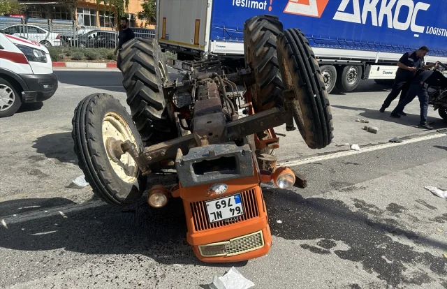 Uşak'ta Zincirleme Kaza Sürücüleri Harekete Geçirdi