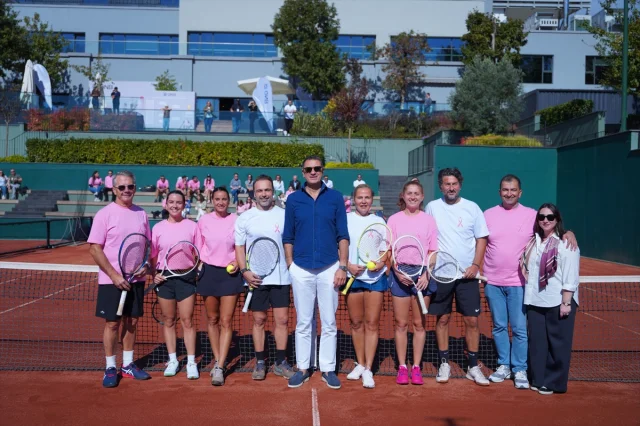 QNB Türkiye'den Meme Kanseri İçin Anlamlı Etkinlik Pembe Top Tenis Turnuvası