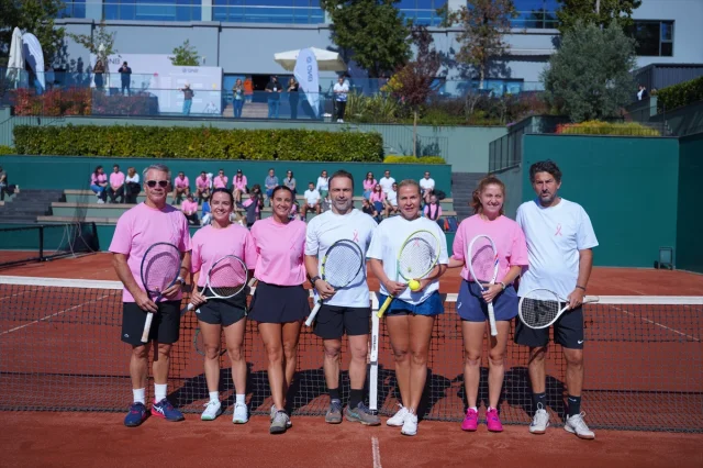 QNB Türkiye'den Meme Kanseri İçin Anlamlı Etkinlik Pembe Top Tenis Turnuvası