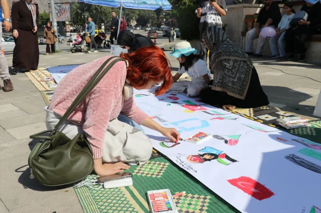 Türkiye Genelinde Filistinli Çocuklar İçin Çizim Etkinlikleri Düzenlendi