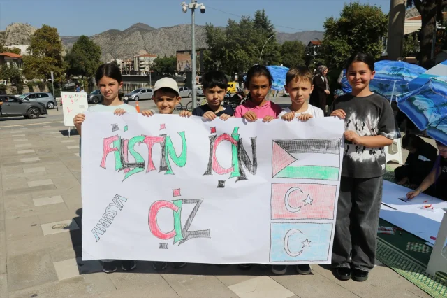 Türkiye Genelinde Filistinli Çocuklar İçin Çizim Etkinlikleri Düzenlendi