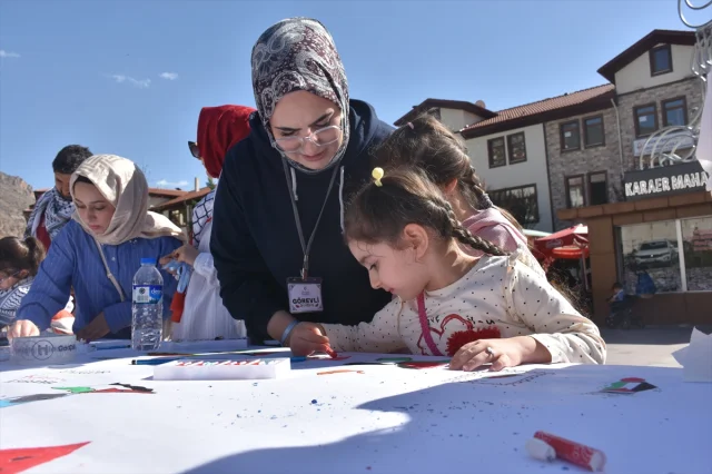 Gümüşhane'de Filistinli Çocuklar İçin Anlamlı Etkinlik Düzenlendi