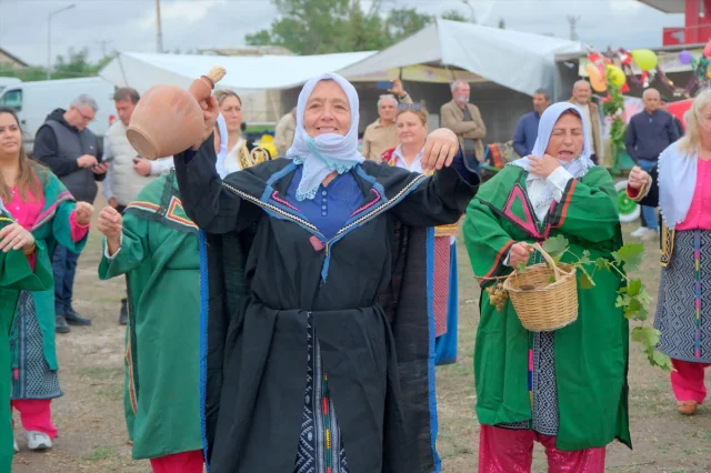 Kırklareli'nde Bağ Bozumu Şenlikleri Renkli Görüntülerle Başladı