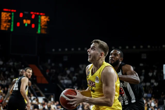 Beşiktaş GAİN Mersin Deplasmanında Fırtına Gibi Esti