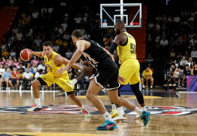 Beşiktaş GAİN Mersin Deplasmanında Fırtına Gibi Esti