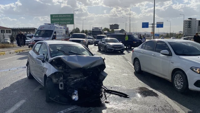 Dikkatsiz An Sivas'ta Can Aldı: Korkunç Kazanın Ayrıntıları