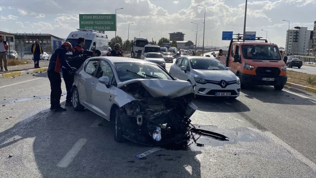Dikkatsiz An Sivas'ta Can Aldı: Korkunç Kazanın Ayrıntıları