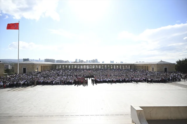 LÖSEV'in Anıtkabir Ziyaretinde Duygusal Anlar