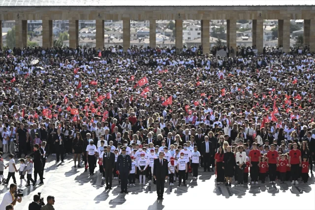 LÖSEV'in Anıtkabir Ziyaretinde Duygusal Anlar