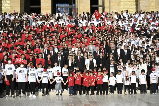 LÖSEV'in Anıtkabir Ziyaretinde Duygusal Anlar