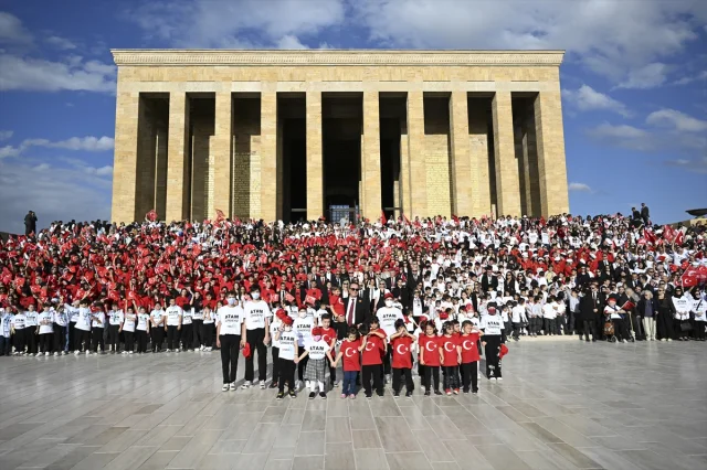 LÖSEV'in Anıtkabir Ziyaretinde Duygusal Anlar