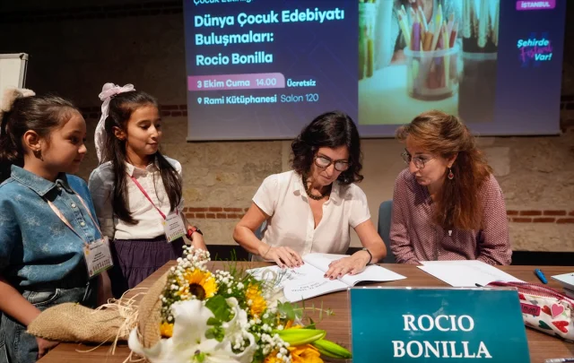 Ünlü Çizer Rocio Bonilla İstanbul'un Büyüsüne Kapıldı