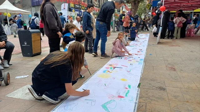Türk Çocuklarından Filistin İçin Anlamlı Destek