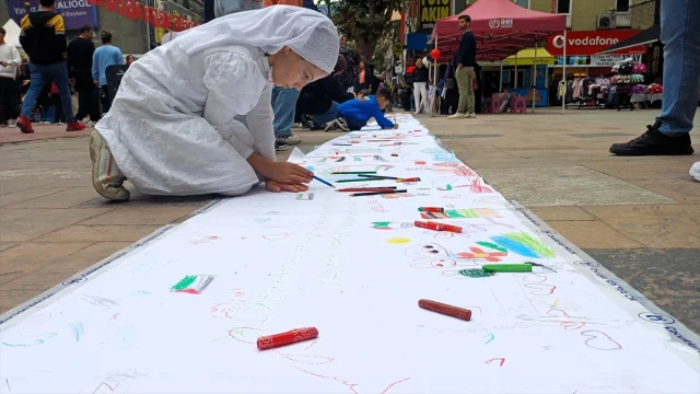 Türk Çocuklarından Filistin İçin Anlamlı Destek