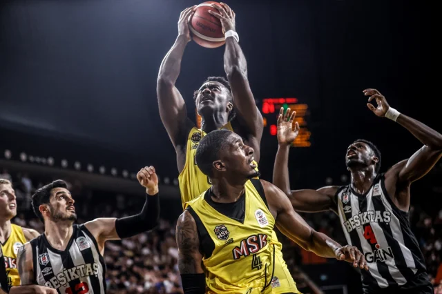 Beşiktaş GAİN Mersin Deplasmanında Fırtına Gibi Esti