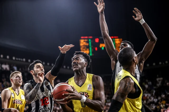 Beşiktaş GAİN Mersin Deplasmanında Fırtına Gibi Esti