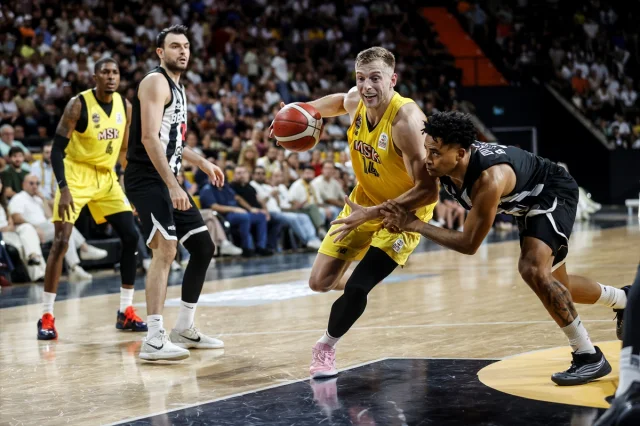 Beşiktaş GAİN Mersin Deplasmanında Fırtına Gibi Esti