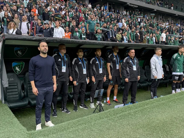 Trendyol Süper Lig'de Heyecan Dorukta: Kocaelispor ile ikas Eyüpspor Mücadelesi
